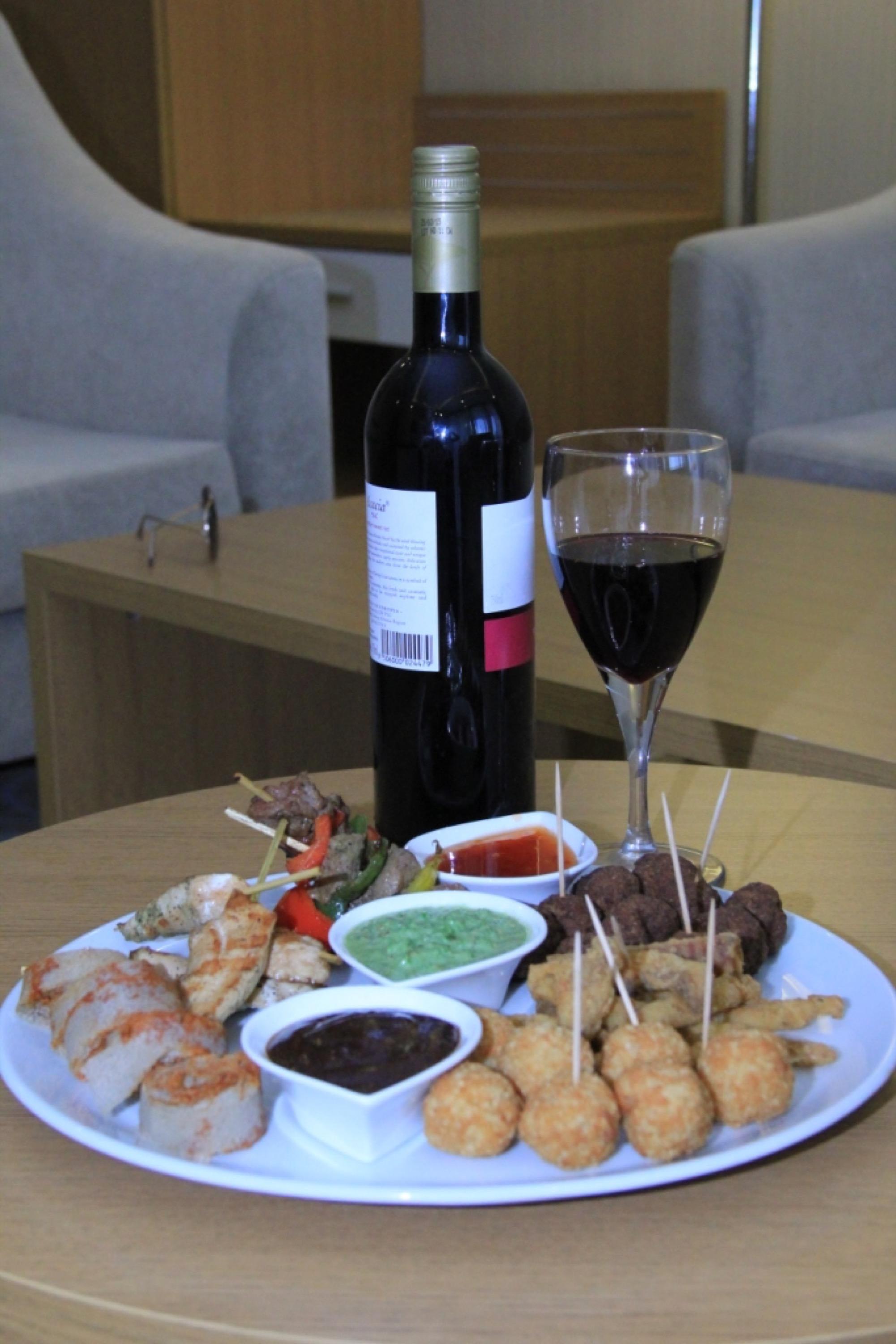 Momona Hotel Addis Ababa Luaran gambar